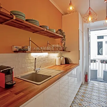 Renovated Cosy 1bedroom In Santos Lisbon