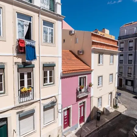Ferienhaus Renovated Cosy 1bedroom In Santos Lissabon