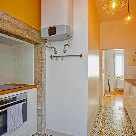 Renovated Cosy 1bedroom In Santos Vakantiehuis Lissabon